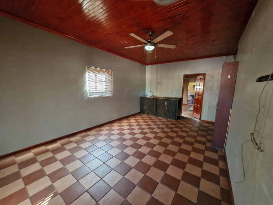 7 Bedroom Property for Sale in Kathu Northern Cape